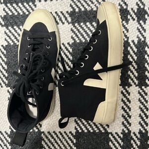 Veja black high tops in size 8 in excellent condition